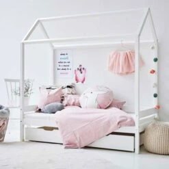 Hoppekids ECO Comfort Hausbett Weiß Kinderbett In 70 X 160 Cm - Mit Hausdach -Roba Verkäufe 2024 30 0008 32 07m pink milieu 1 1