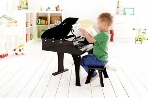 Hape Klavier Schwarz E0320 -Roba Verkäufe 2024 e0320 happy grand piano black with child 4 1