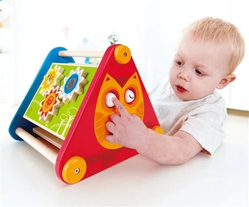 Hape Tierische Action Box -Roba Verkäufe 2024 e0434a take along activity box with child 2 1