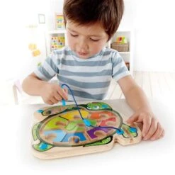 Hape Meeresschildkröte E1705 -Roba Verkäufe 2024 e1705 colorback sea turtle with child 1