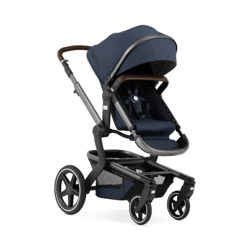 Joolz Day+ Kinderwagen Navy Blue Bundle -Roba Verkäufe 2024 joolz day seat navy blue perspective 3