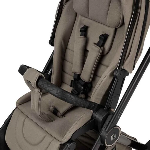 Moon Gio Plus Kombi-Kinderwagen Mud/black Chrome Zubehör Bundle -Roba Verkäufe 2024 k24 gioplus 64940610 sportsitzgurtsystem mud 622 1