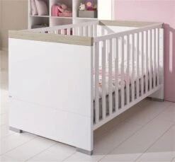 Paidi Kira Sparset Kreideweiß/Eiche-Nautik Babybett & Wickelkommode Inkl. Gratis Lieferung -Roba Verkäufe 2024 kira kinderbett nautik 4