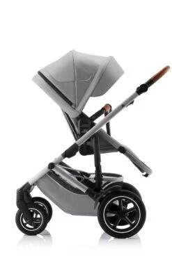 Britax Smile 5Z Sportwagen Frost Grey -Roba Verkäufe 2024 smile 5z frostgrey anthrazite brownhandle 01 rwf 2023