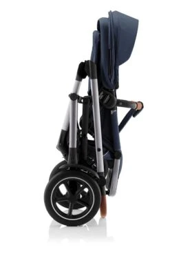 Britax Smile 5Z Sportwagen Night Blue -Roba Verkäufe 2024 smile 5z nightblue anthrazite brownhandle 01 folded pushchair rwf 2023