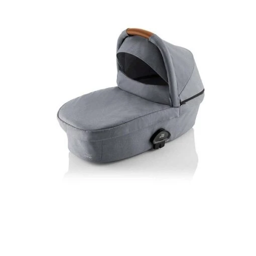 Britax Smile 3 Kinderwagen Frost Grey Essential Set GRATIS Babywanne -Roba Verkäufe 2024 web version smile iii hardcarrycot 02 cognachandle frostgrey 2019 300dpi 1 1